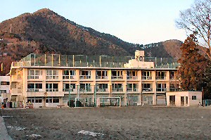 下吉田第一小学校の画像