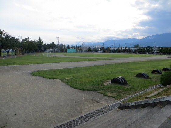 8．竜王西小体育館の画像3