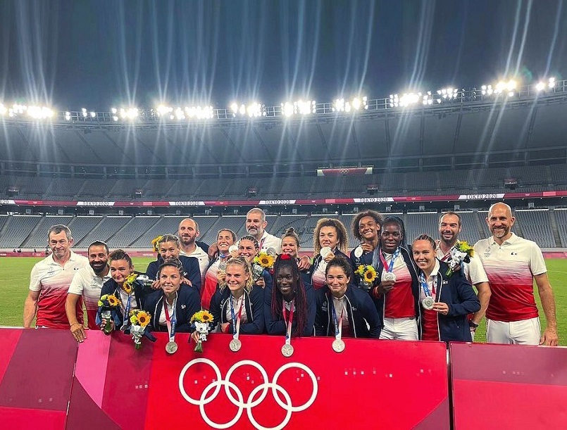 フランス共和国7人制ラグビー女子代表チーム　銀メダル獲得　おめでとうの画像1