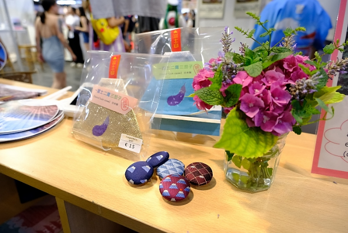 富士山をコンセプトとしたデザイン製品の販売の画像1