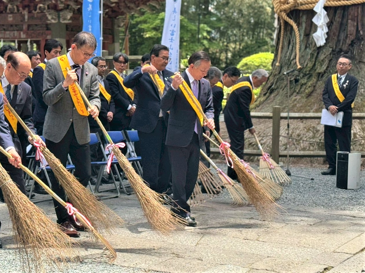 5月21日(水曜日)富士山環境美化清掃開始奉告祭　画像