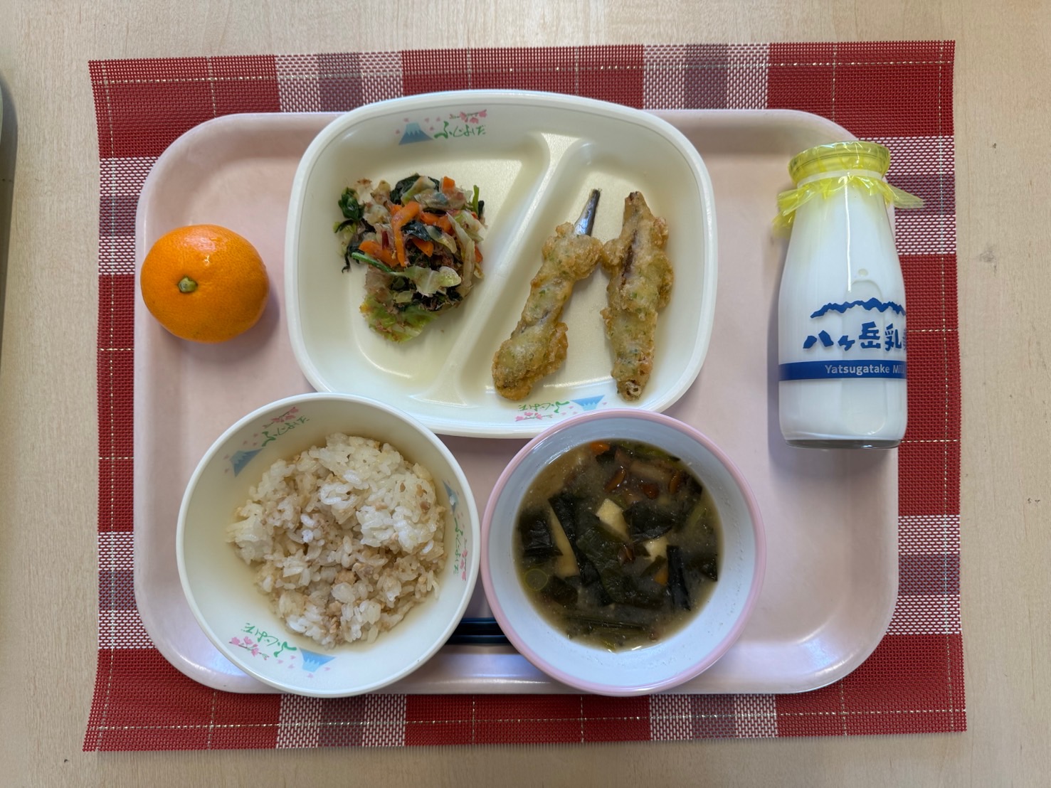 12月10日の給食の全体写真