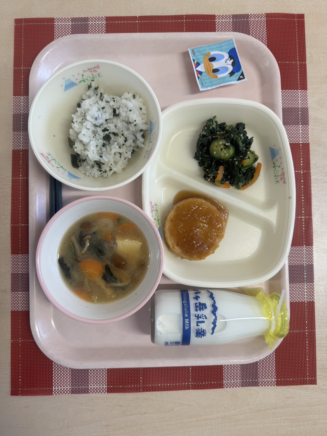 12月3日の給食の全体写真