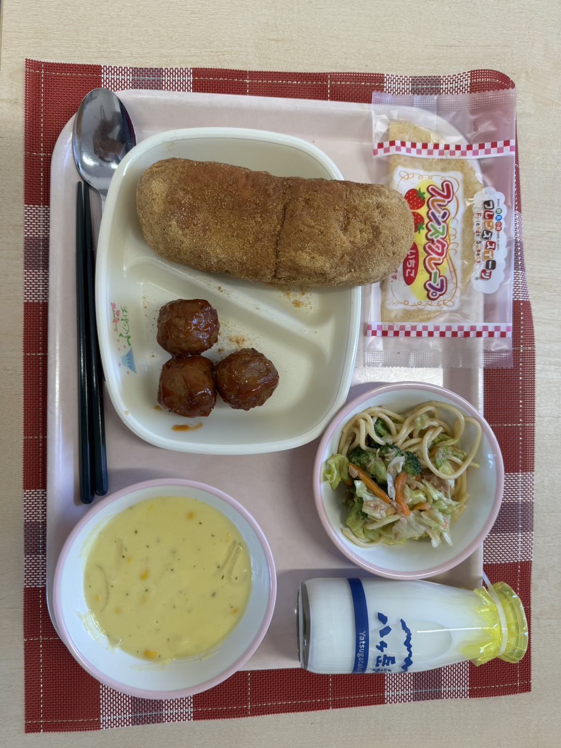 12月2日の給食の全体写真