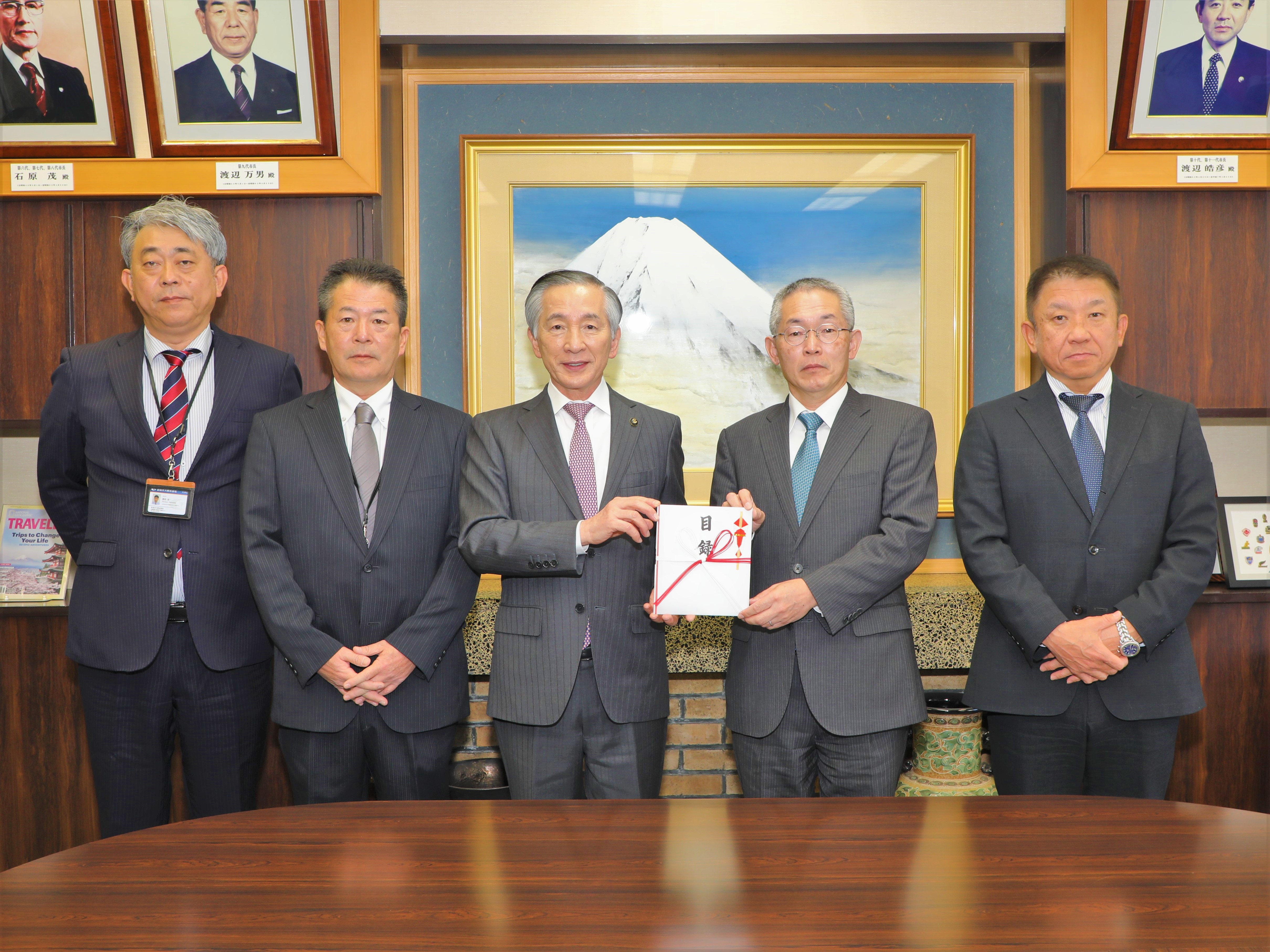 12月18日(木)寄附金贈呈式(吉田ガス株式会社様)　画像