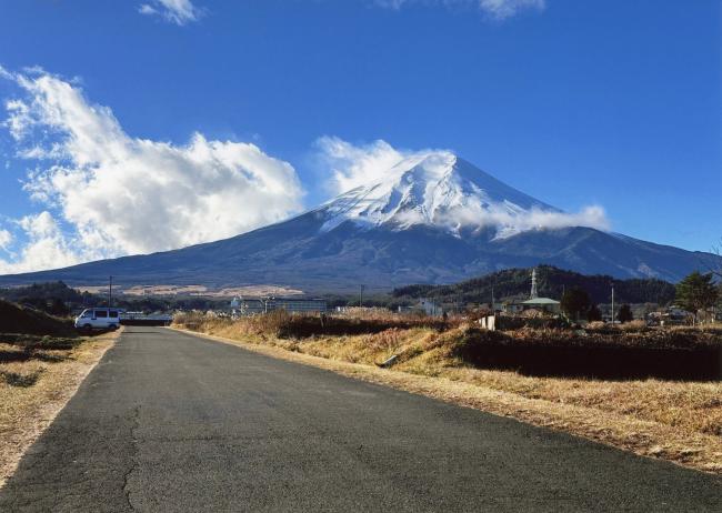 雲と友達の富士山