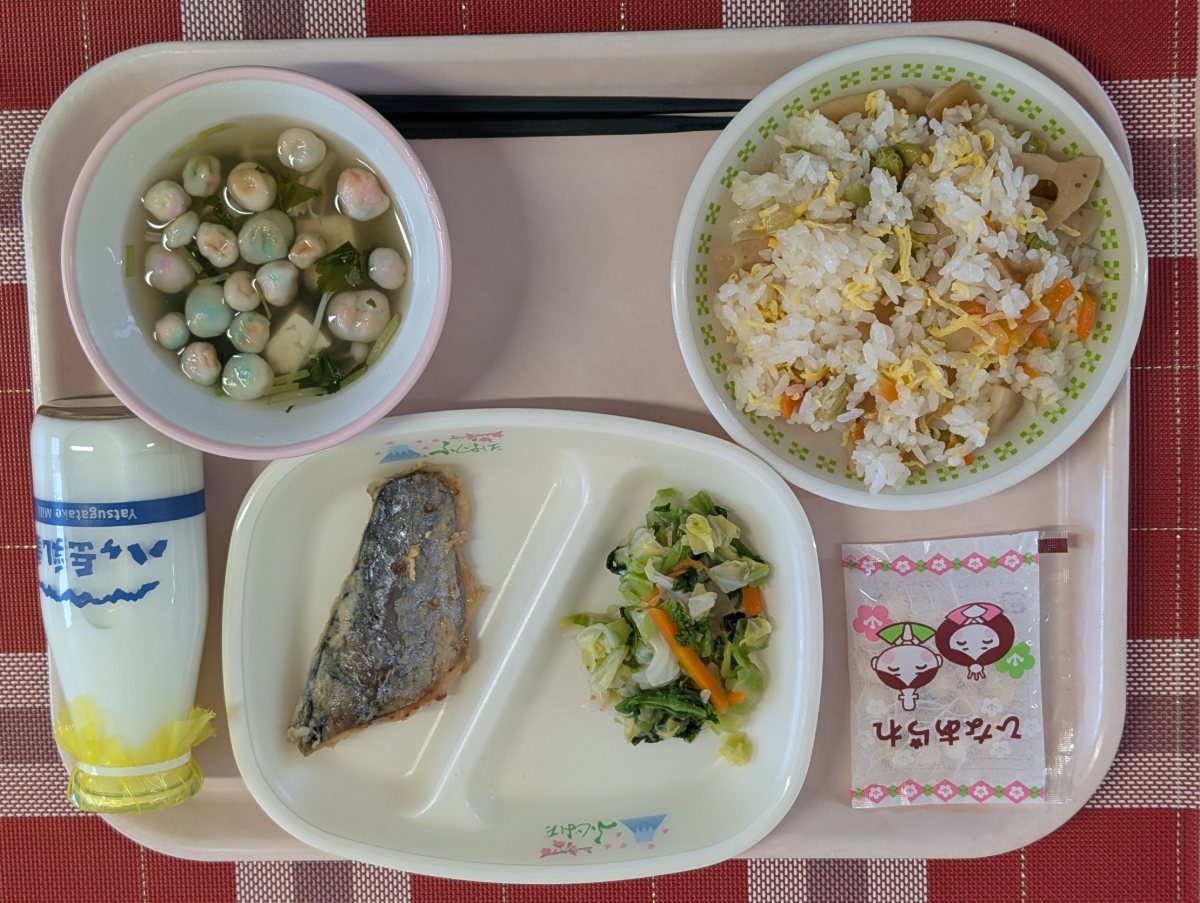 3月3日の給食の全体写真