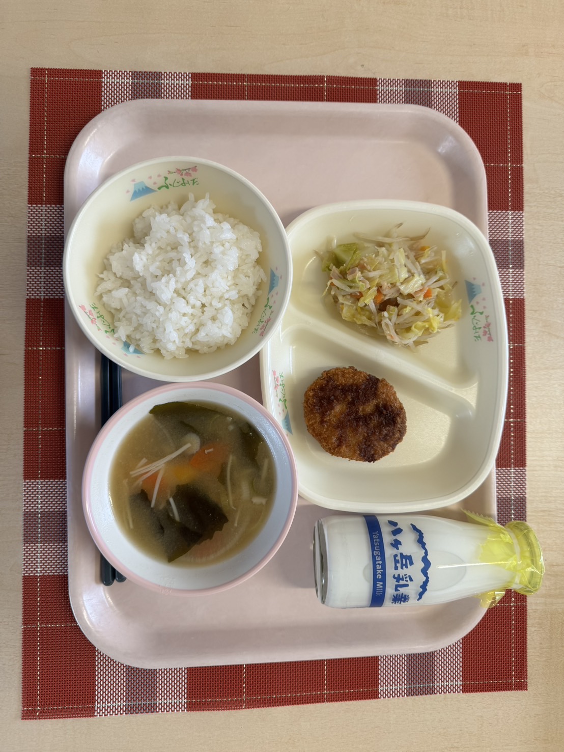 3月2日の給食の全体写真