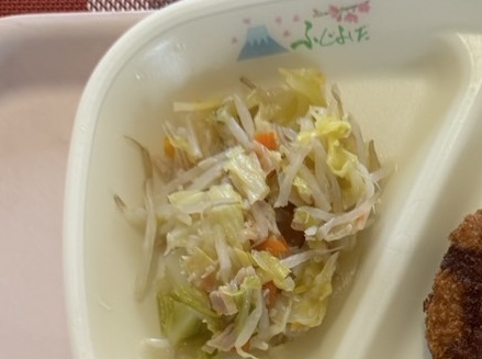 3月2日の給食の野菜炒めの写真
