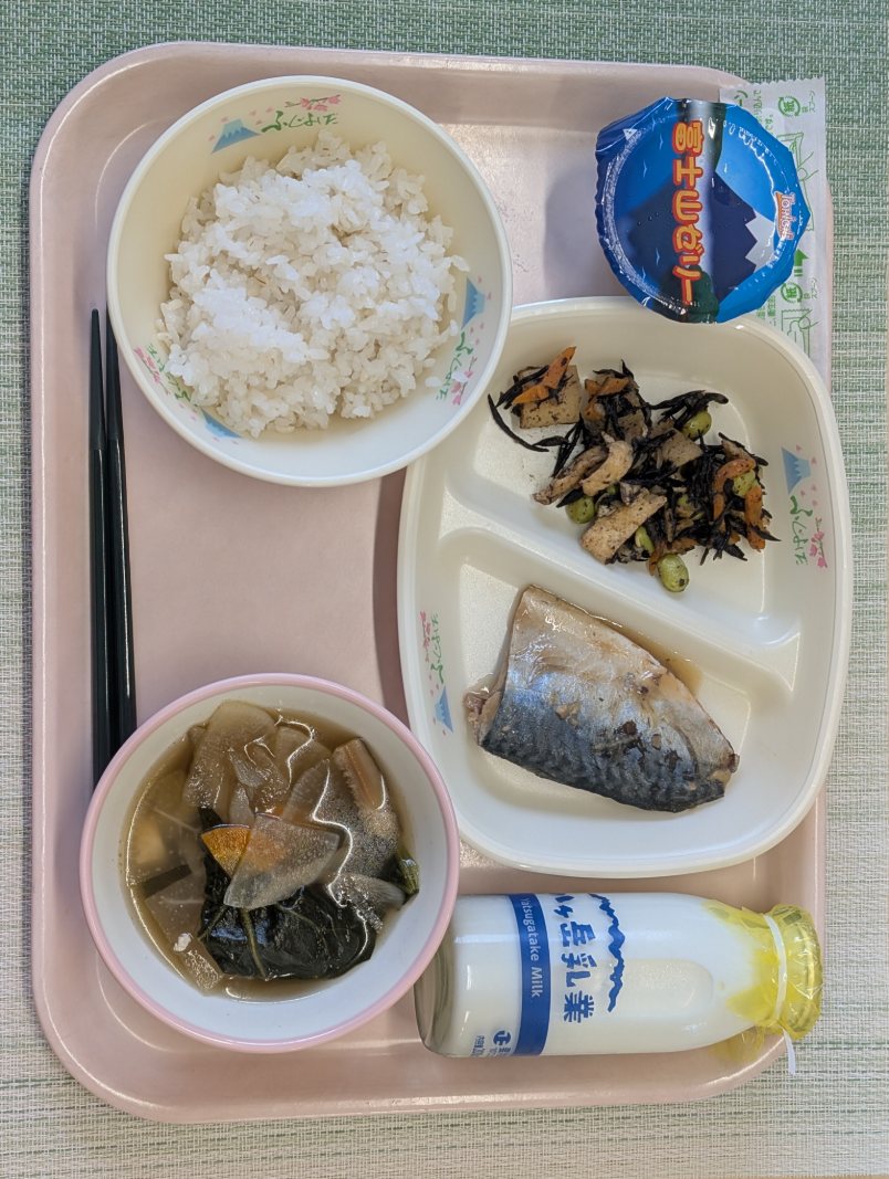 7月1日の給食の全体写真